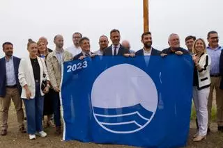 Turismo entrega las 34 banderas azules a playas y puertos de la Región: conoce cuáles son