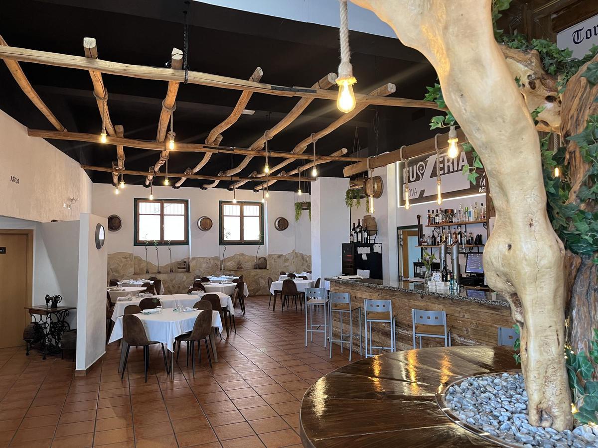 Interior del restaurante Nova Fusteria, en Cocentaina.