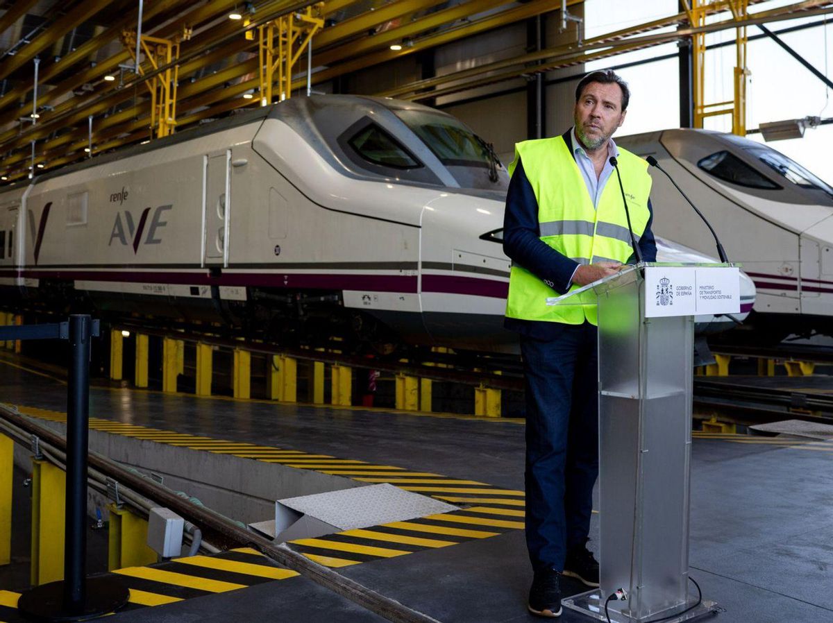 Renfe invertirà 1.000 milions els pròxims cinc anys als seus tallers Renfe invertirà 1.000 milions els pròxims cinc anys als seus tallers
