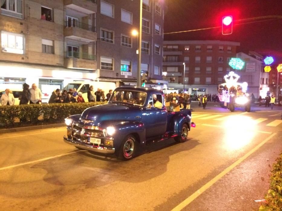 Cabalgata de los Reyes Magos en Lugones