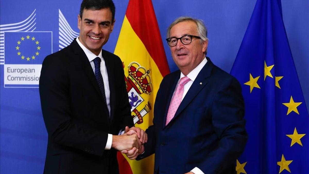 Pedro Sánchez y Jean-Claude Juncker, en un encuentro en junio del 2018