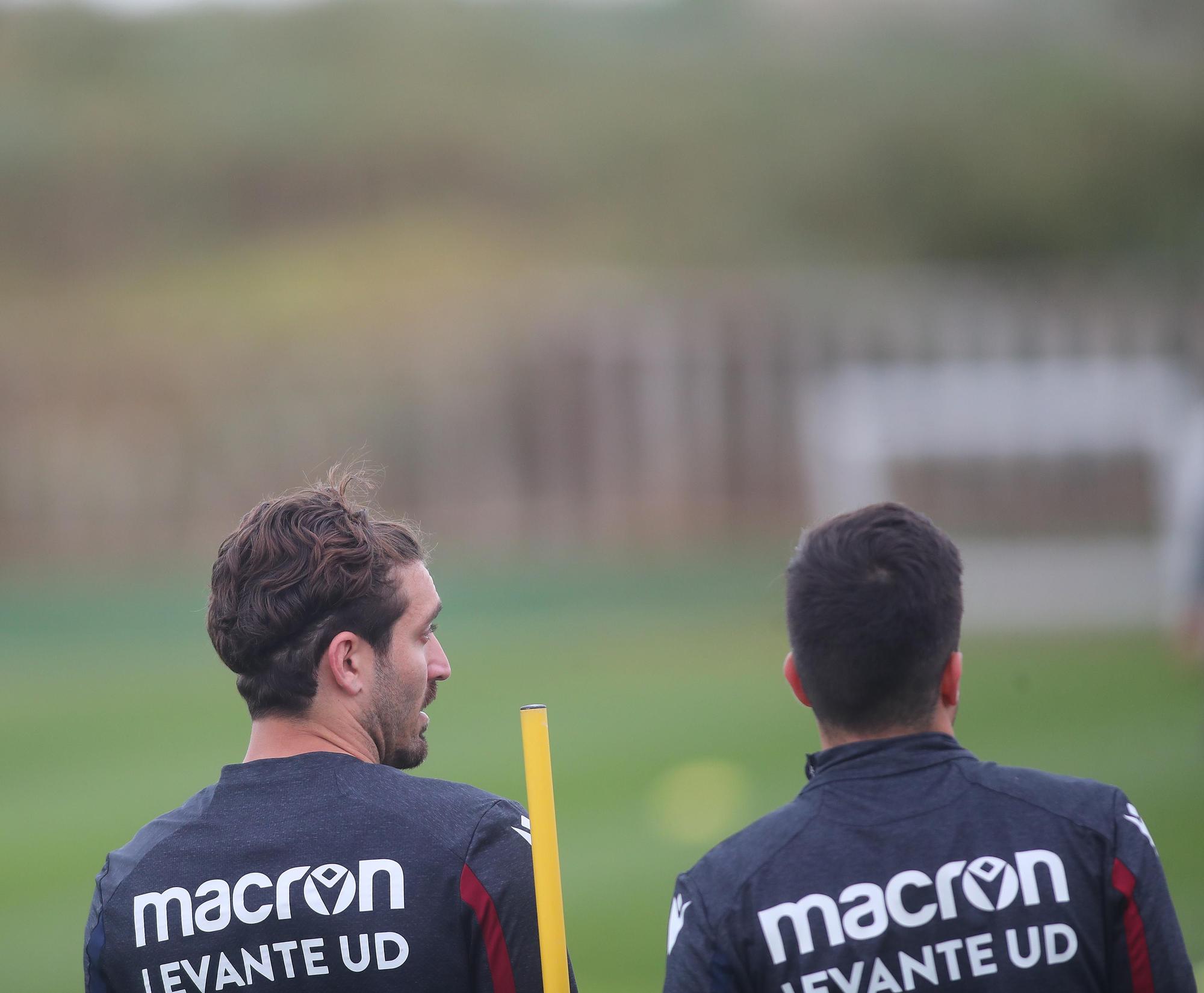 Así ha sido el entrenamiento del Levante UD en el Saler