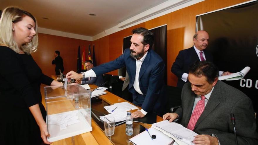 El consejo del CD Castellón pedirá al ayuntamiento la cesión a largo plazo de Castalia