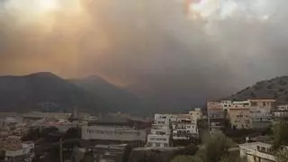 L'incendi que crema a Portbou entra en fase d'estabilització