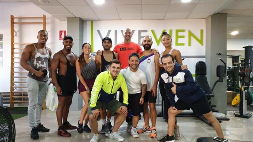 Los chicos de The Hole Zero se entrenan en Cáceres