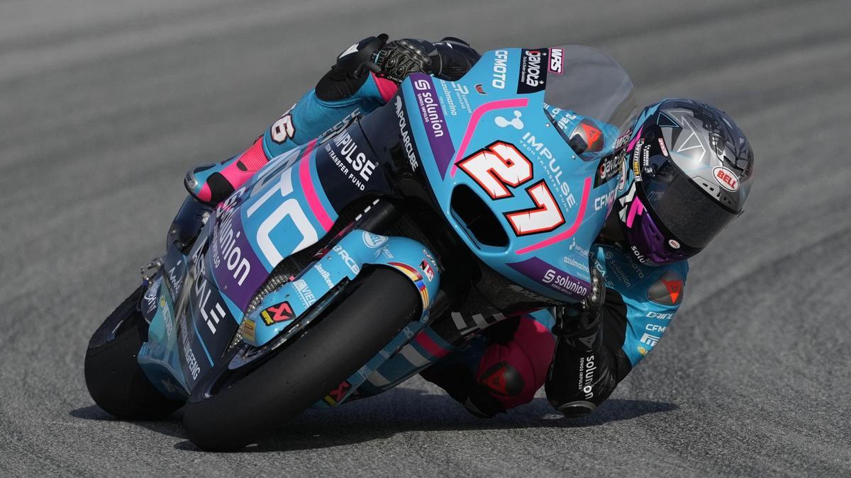 Dani Holgado lideró la jornada del viernes