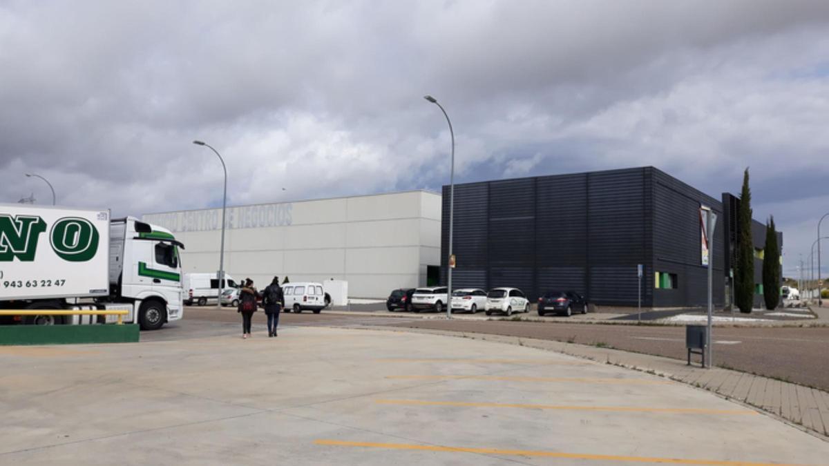 Edificio del Centro de Negocios en Benavente. / E. P.