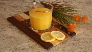 El jugo de frutas que debes tomar en ayunas para reducir la barriga