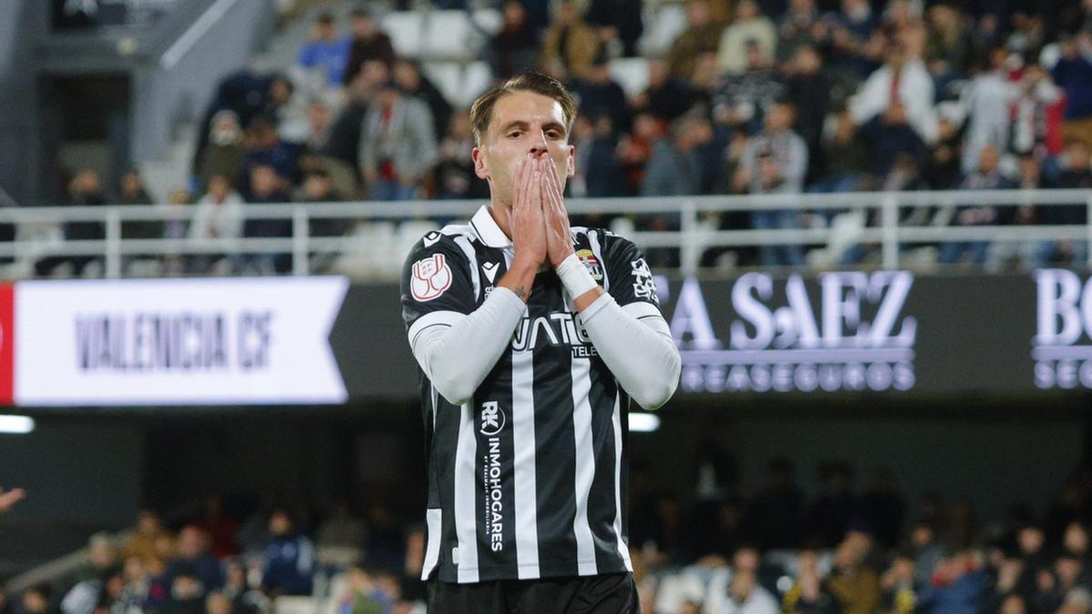 Las mejores imágenes del FC Cartagena - Valencia en Copa del Rey