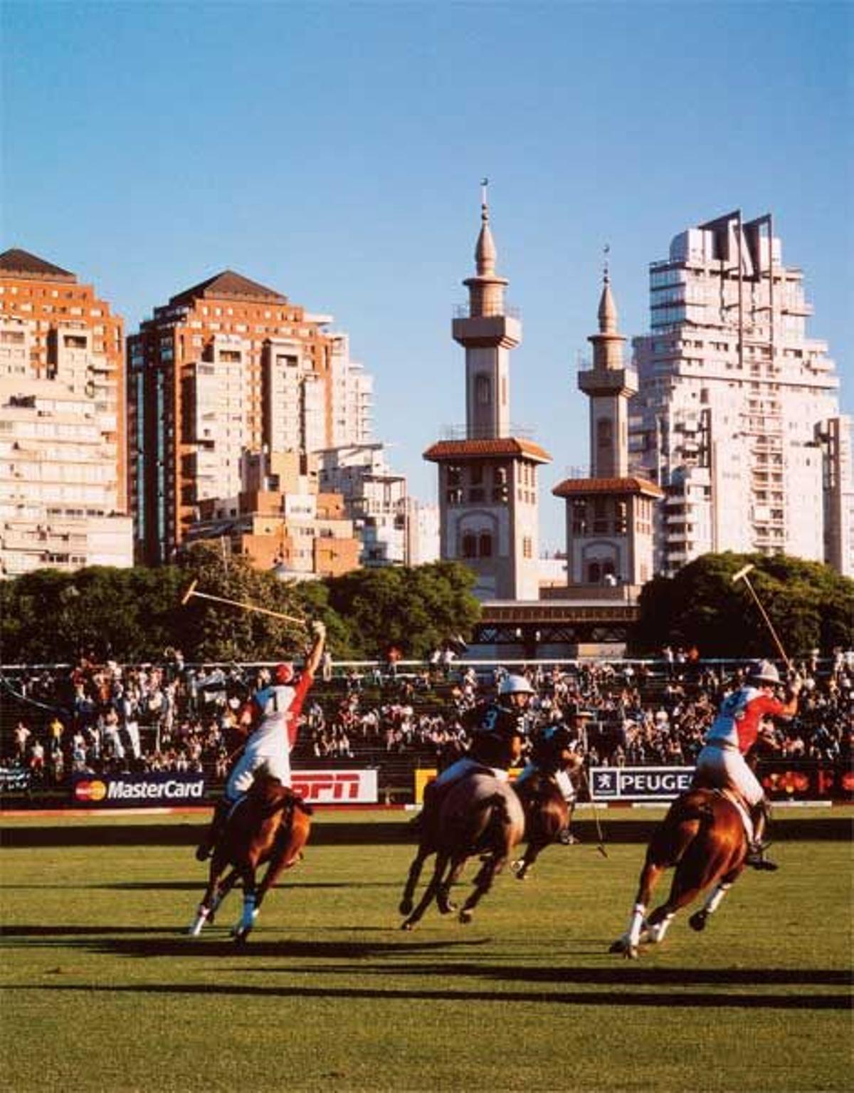 Un partido de polo,
una de las pasiones deportivas
de los argentinos.