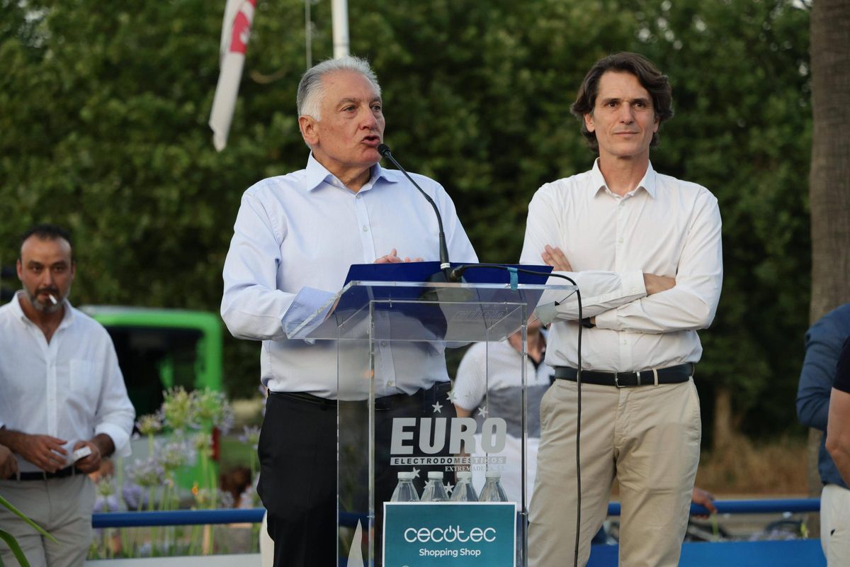 Francisco Piñero y David López se dirigen a los asistentes.