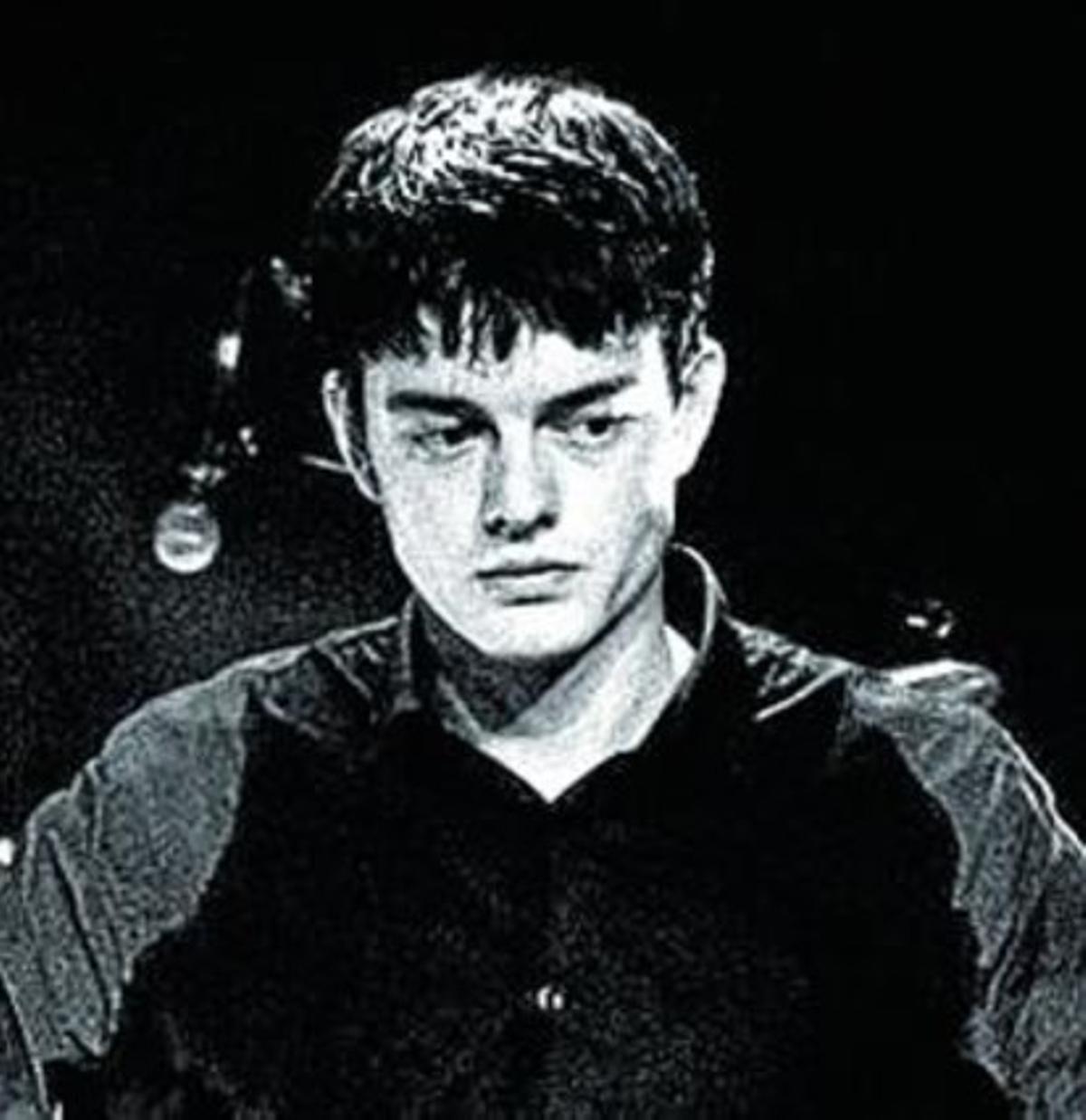 Sam Riley, com a Ian Curtis.