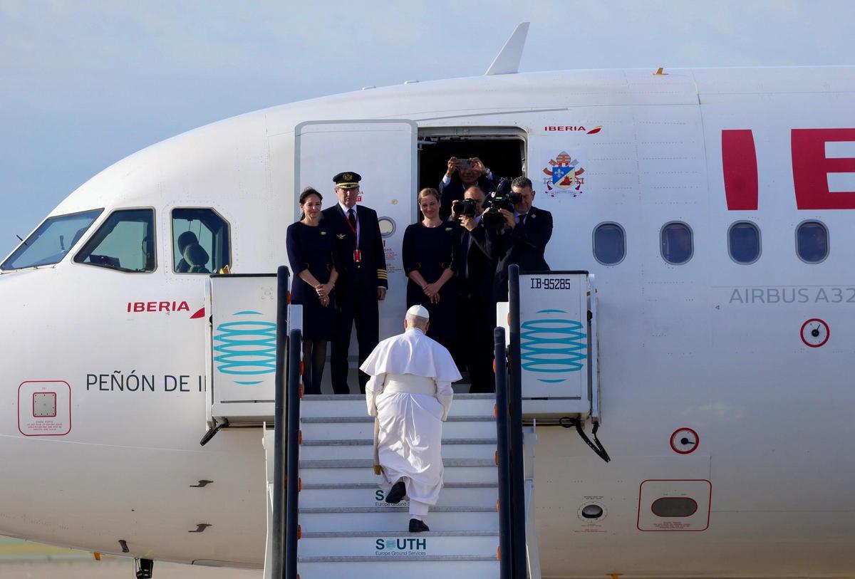 El papa León XIV se despide de Barcelona