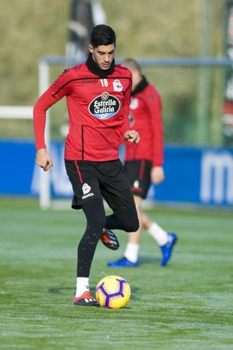 Los jugadores se han entrenado a las órdenes de Natxo González en el penúltimo entrenamiento de la semana antes del partido del sábado en Riazor.