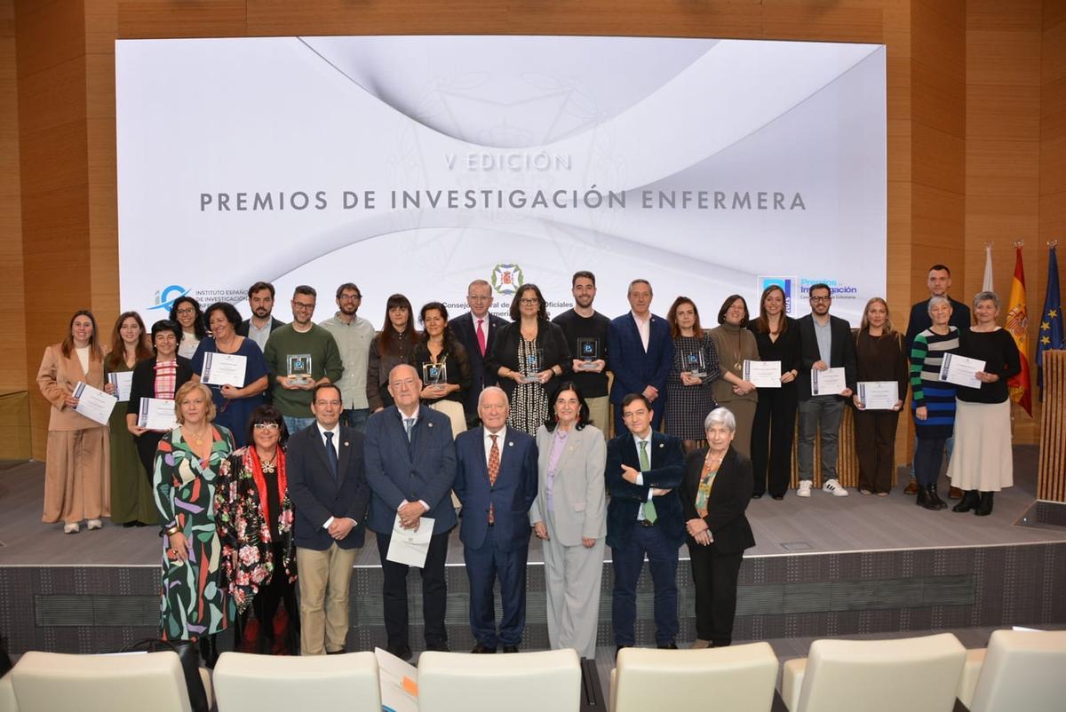 Grupo de premiados nacionales en los Premios de Investigación del Consejo General de Enfermería