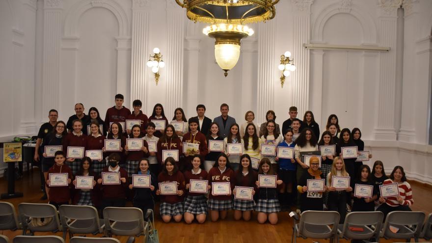 Xàtiva entrega los premios del XV Concurs Literari de Seguretat Vial