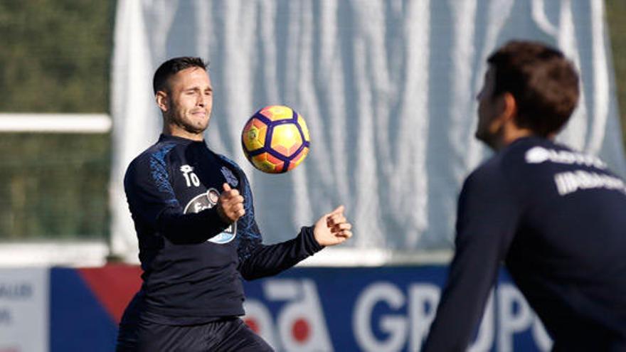 Andone, en un entrenamiento en Abegondo.