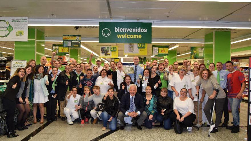 Hiperdino reconoce a sus tiendas de Mogán y Arguineguín por su buen trato a los clientes