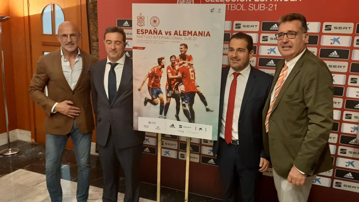 El PSOE acusa al Imdeco de gastar en eventos de élite y abandonar el deporte base en Córdoba