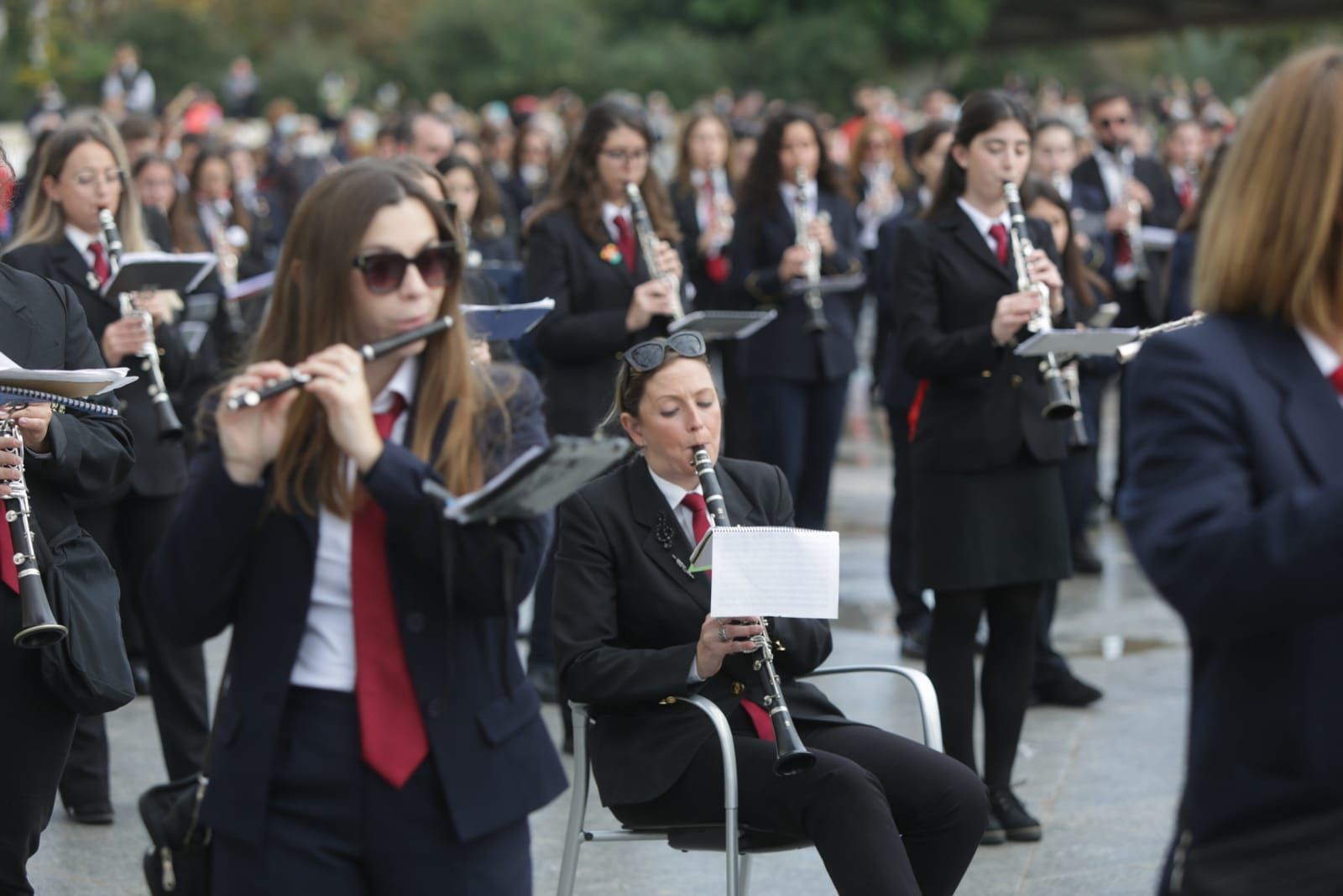 Mil músicos tocan 'Paquito el chocolatero' en València por Santa Cecilia