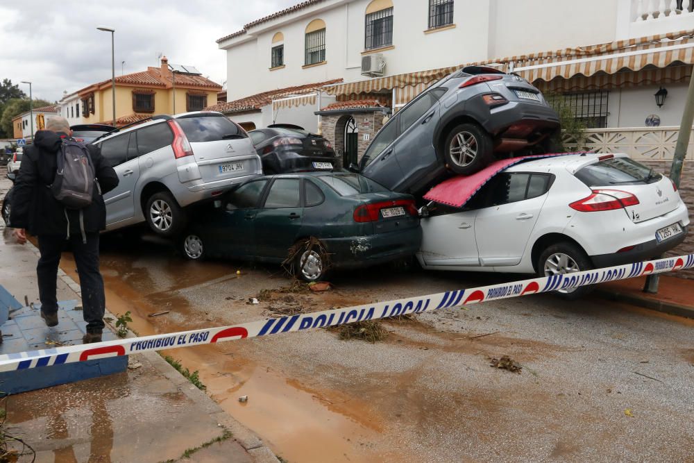 Nueva noche de tormenta y granizo en Málaga que desborda el río Campanillas