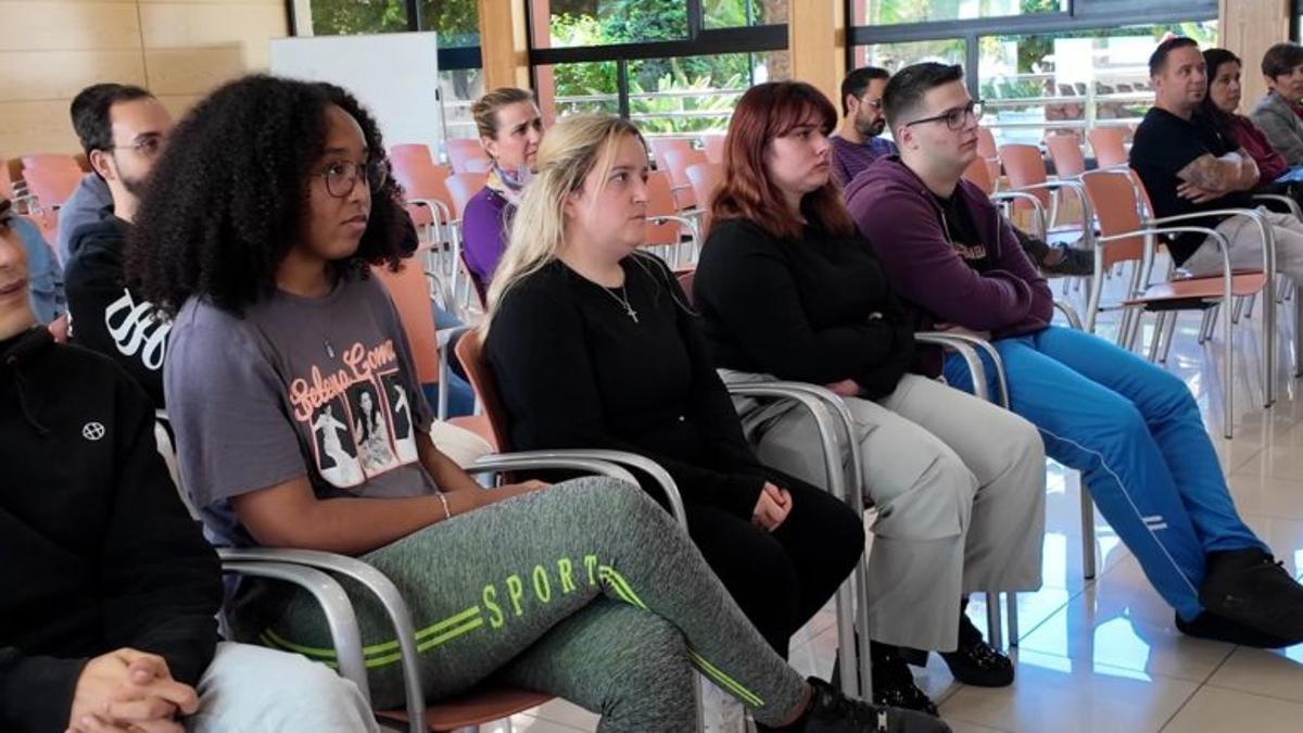 Formacion de jovenes del municipio de Agüimes.