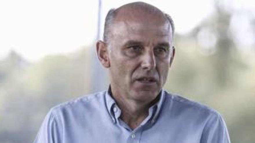 Martín González renueva con el Oviedo otro año