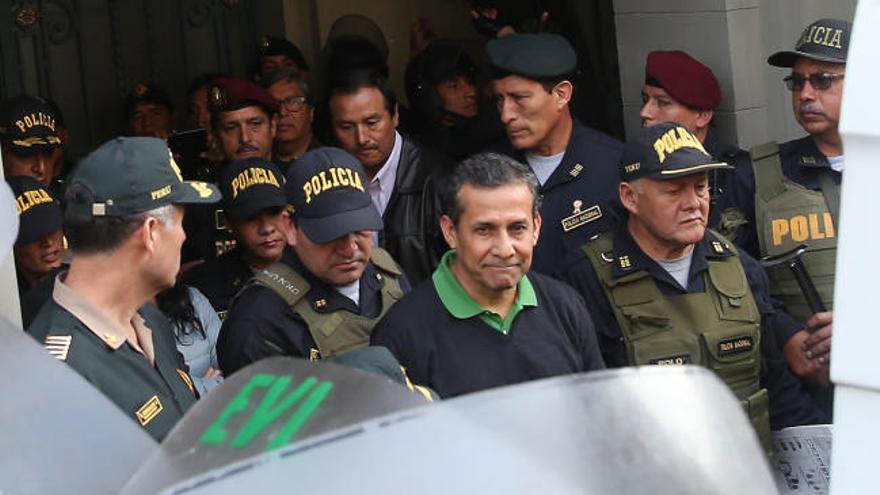 Ordenan la entrada en prisión de Ollanta Humala y su esposa