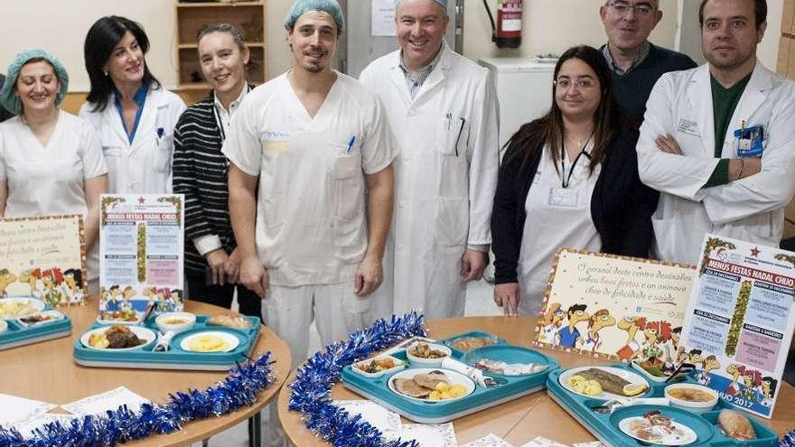 Personal de Cocina del CHUO, durante la presentación de un menú navideño. // Brais Lorenzo