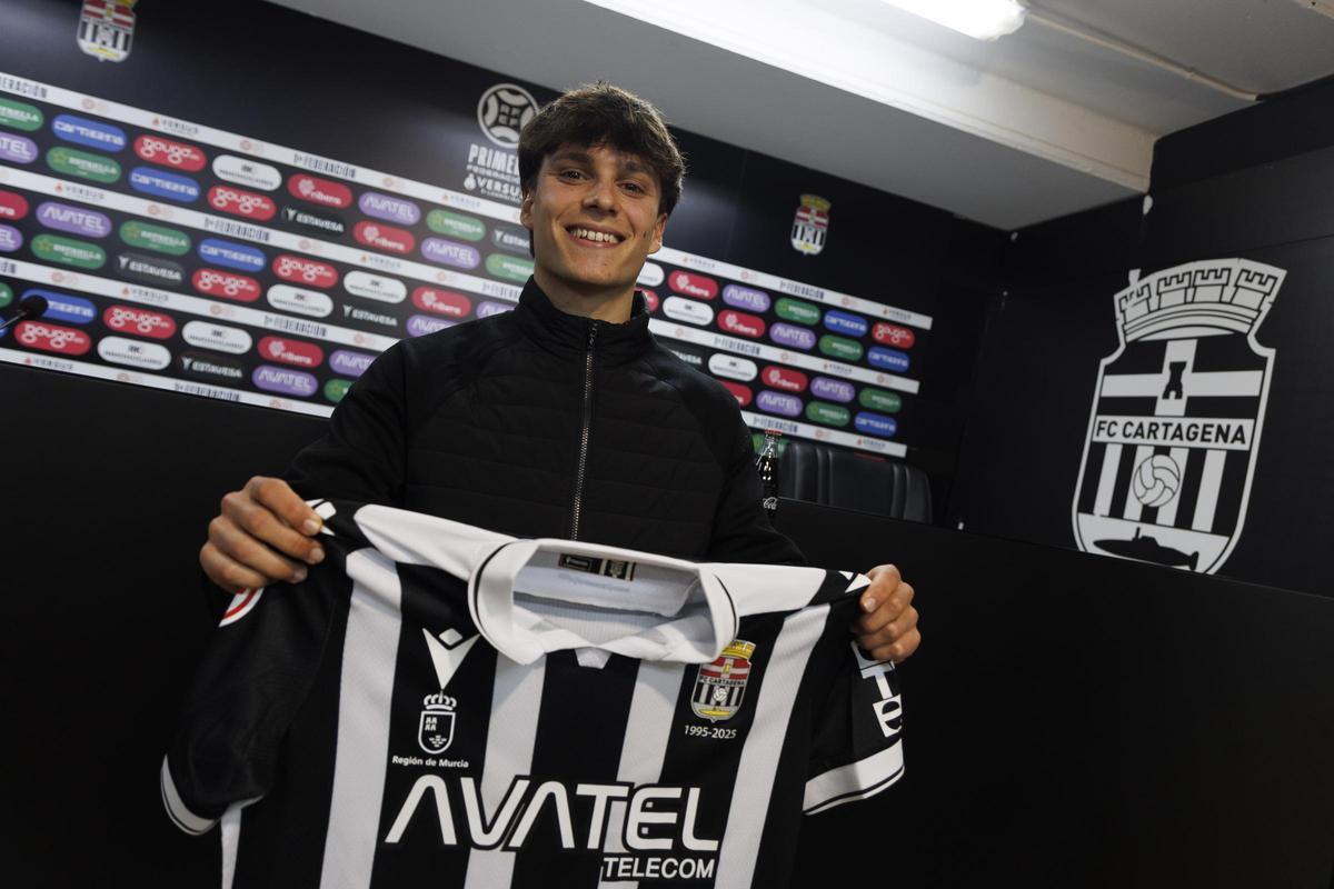 PRESENTACIÓN JUGADOR FC CARTAGENA WILLY CHATILIEZ