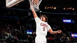 Los Cavs, triunfo a la espera de Harden