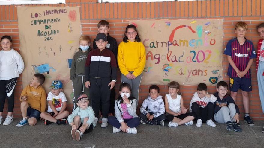 Ilusión en el primer día del campamento de verano de Agolada.