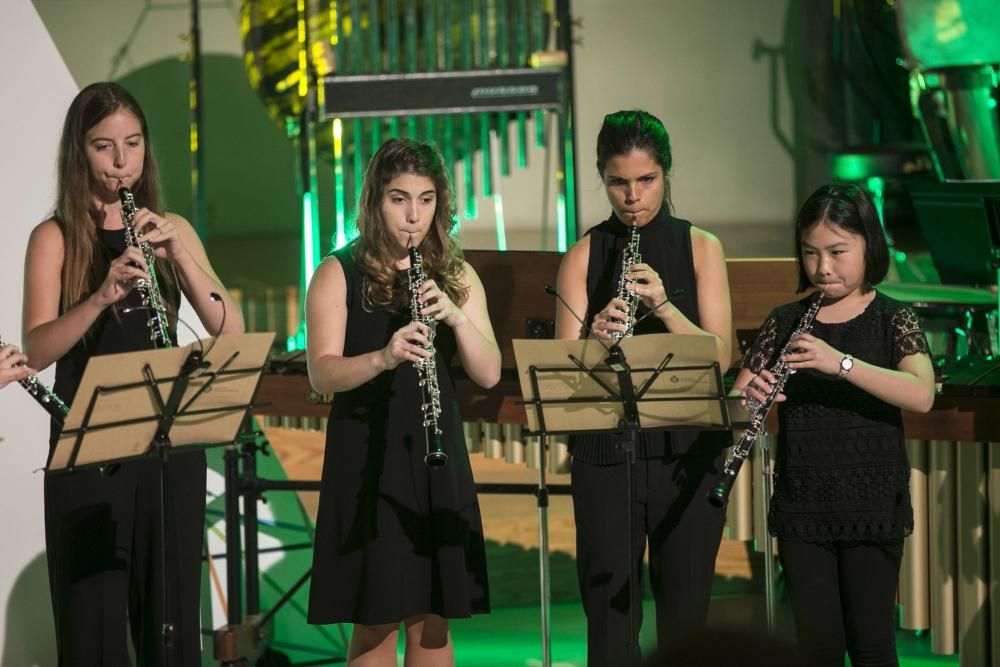 La Reina inaugura en Oviedo los cursos de verano de la Fundación