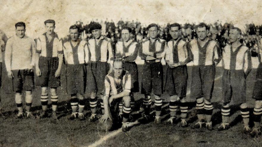 Félix Gila (t.), Isidro, Viar, Guillermo, Fariña, Alonso, Redondela, Ramón, Rey, Chaco, Otero y Joaquín Vázquez, el 6 de febrero de 1927.