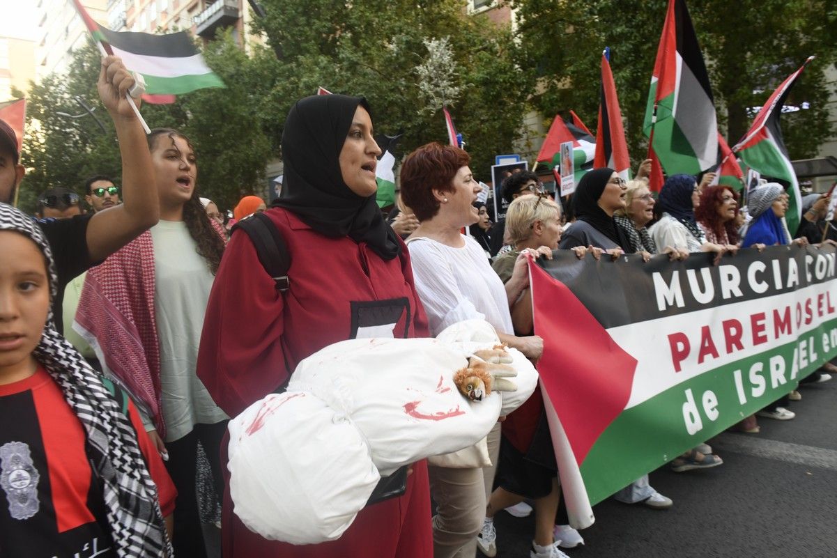 La manifestación de Murcia a favor de Gaza, en imágenes