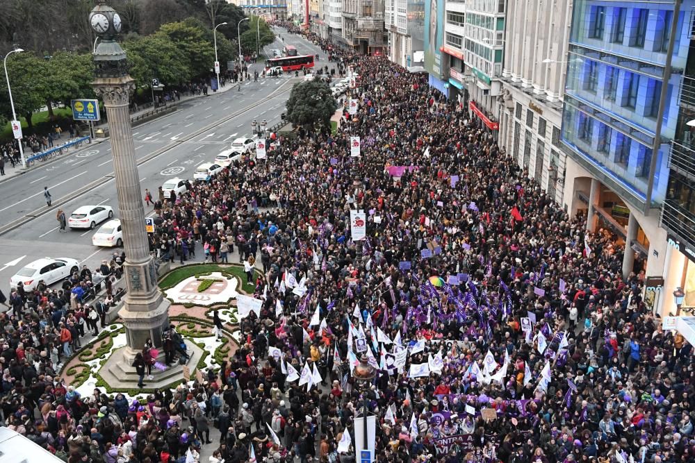 Unas 40.000 personas secundan la marcha feminista