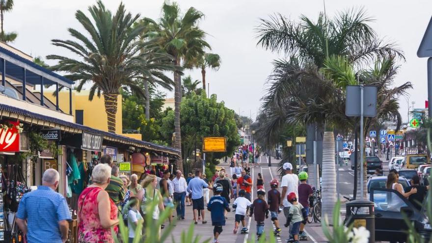 Turistas en Canarias.