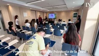 La UNED reconoce a las primeras promociones universitarias de Torrevieja en la apertura del nuevo año académico