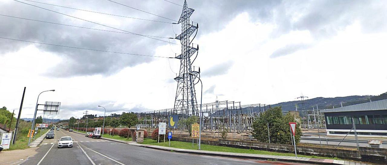 Subestación eléctrica de A Casilla, desde donde parte la nueva línea de alta tensión de Atios. |   // D.P.