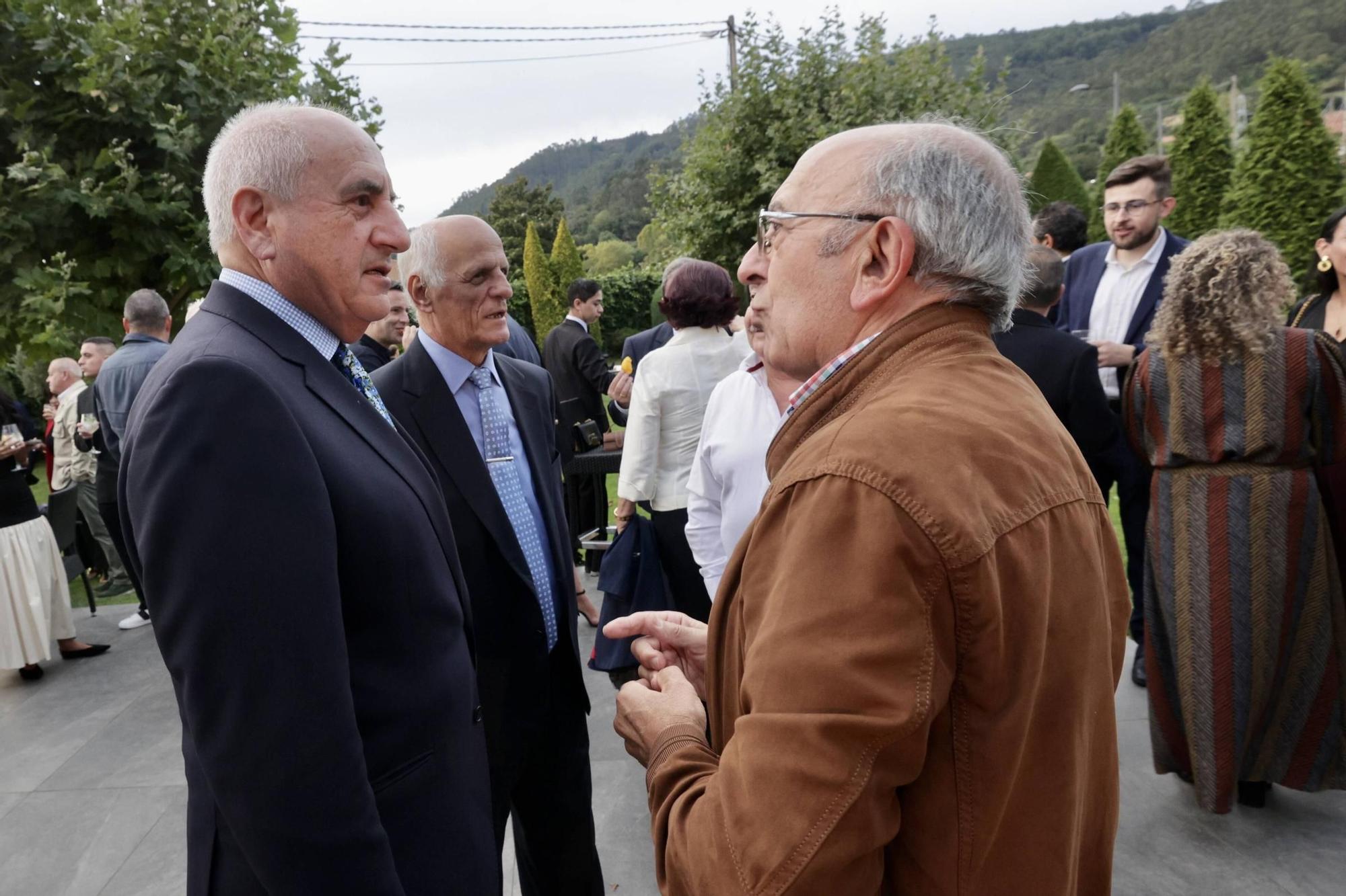 El 50 aniversario de los reyes del vermú de Oviedo: la fiesta de La Paloma en Casa Lobato.