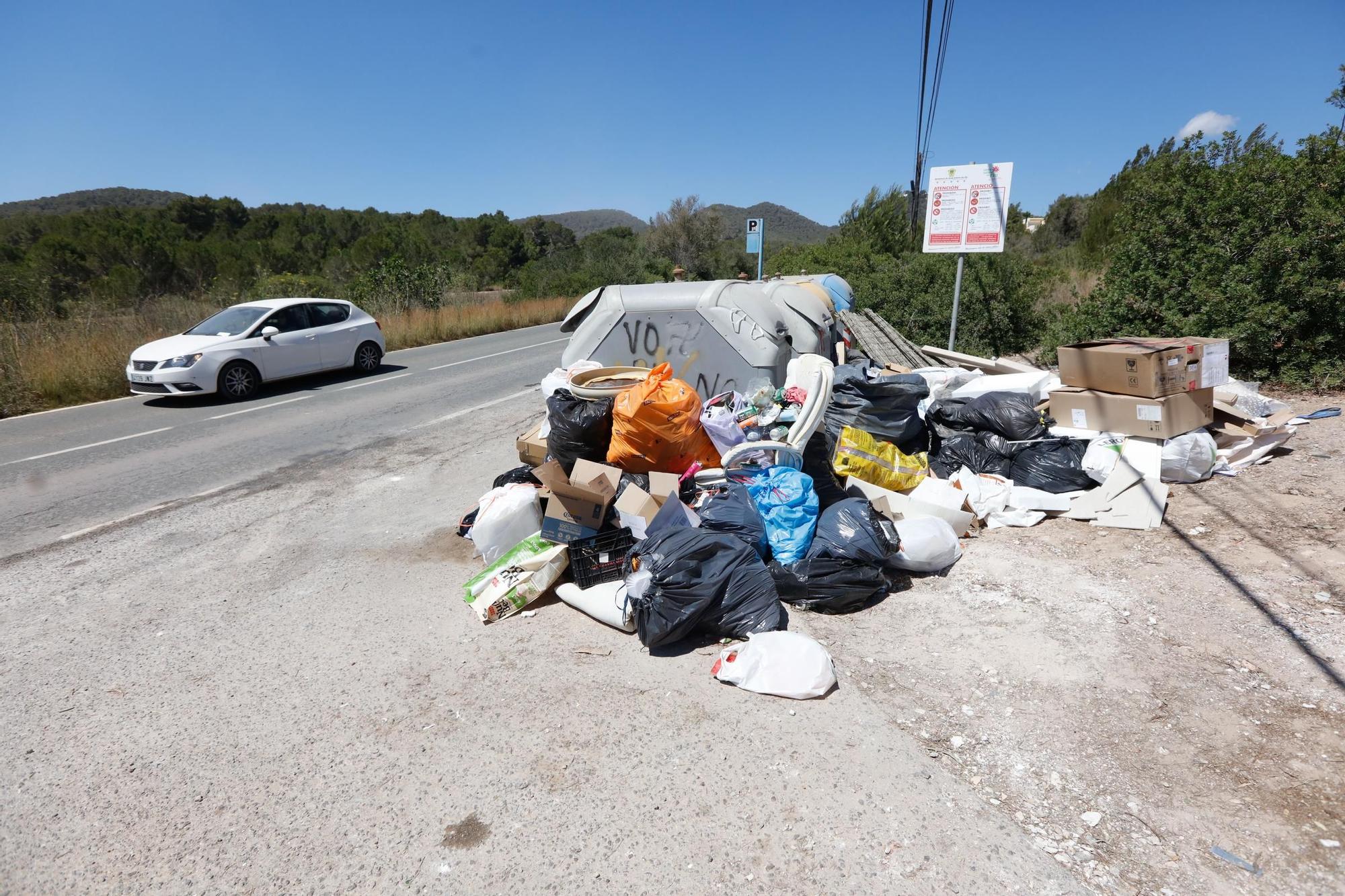 Primer día de huelga de basuras en Ibiza