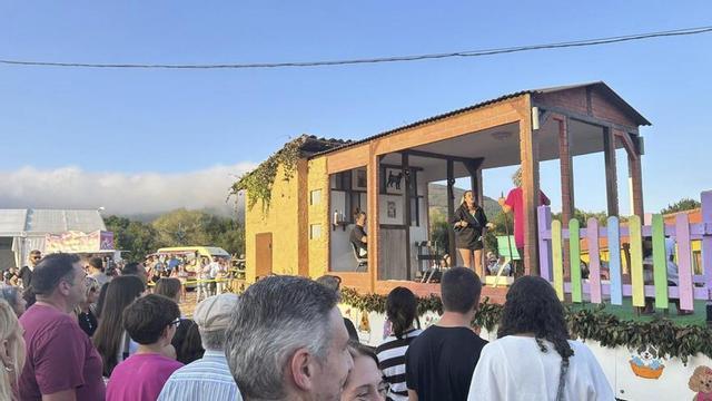 Una de las carrozas del desfile. | P. A.