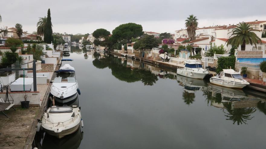 La Policia Local de Castelló d&#039;Empúries engega un pla per frenar les ocupacions il·legals a la marina d&#039;Empuriabrava
