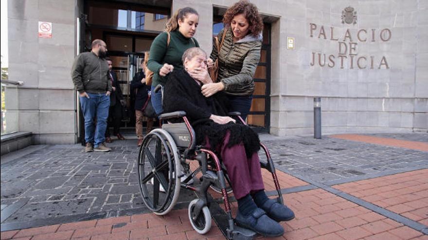 Satyani recurre la sentencia  en contra del desahucio de la mujer de 91 años