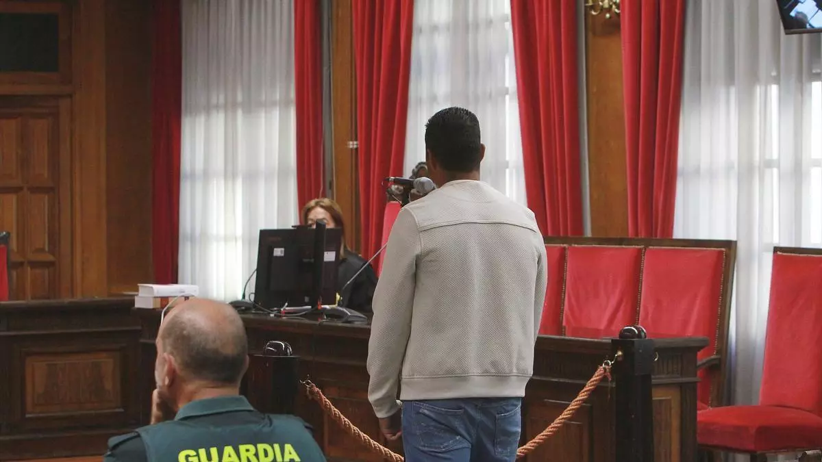 Absuelven por falta de pruebas al acusado de gestionar un narcopiso en el casco viejo de Ourense