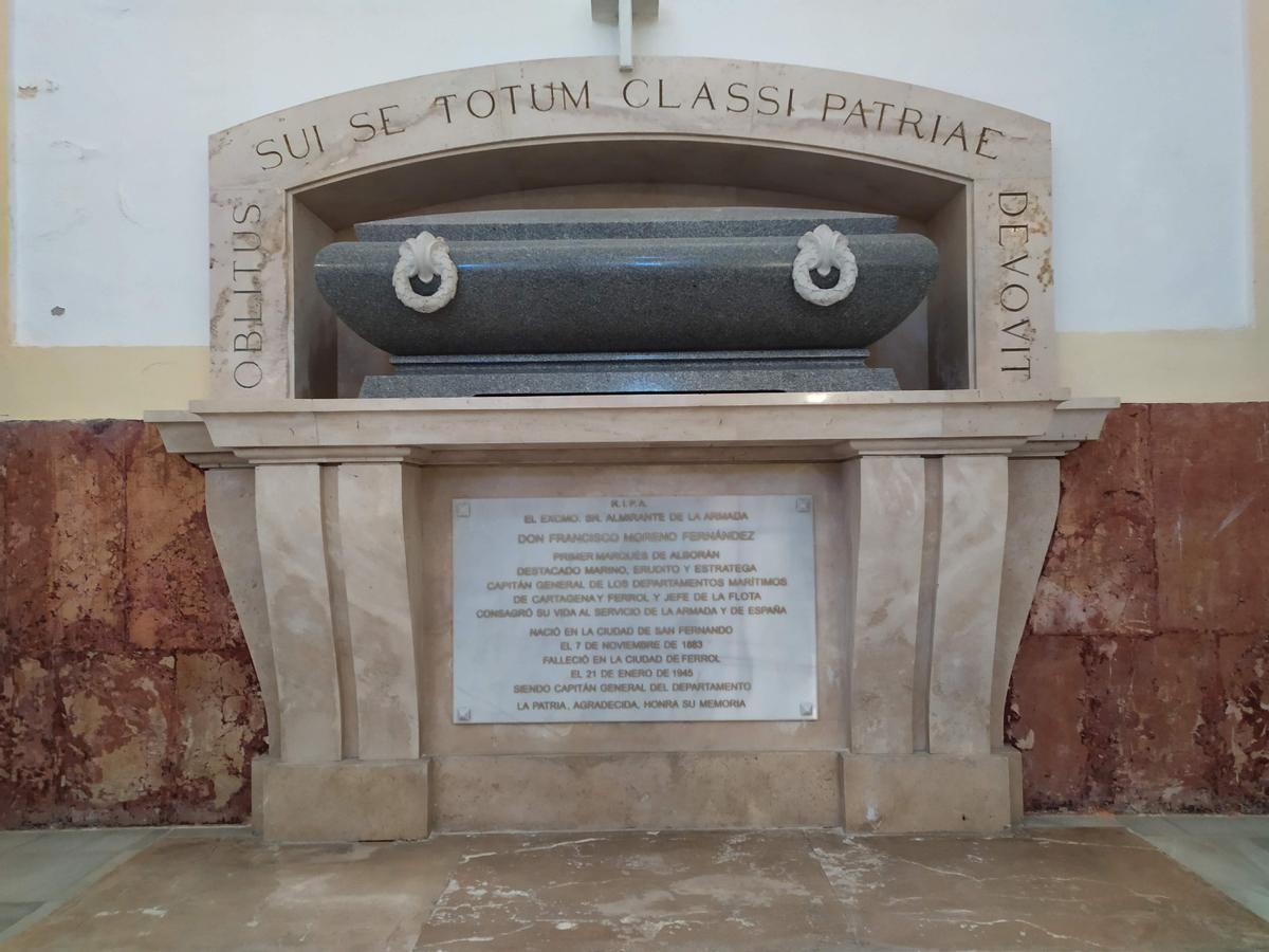 Imagen del Panteón de Marinos Ilustres de San Fernando (Cádiz) de la Escuela de Suboficiales de la Armada