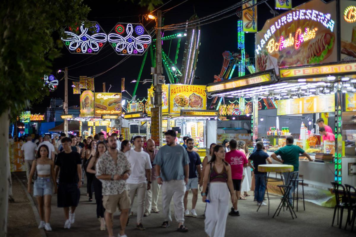 Fotogalería | Ambiente en la Feria de San Juan este sábado en Badajoz