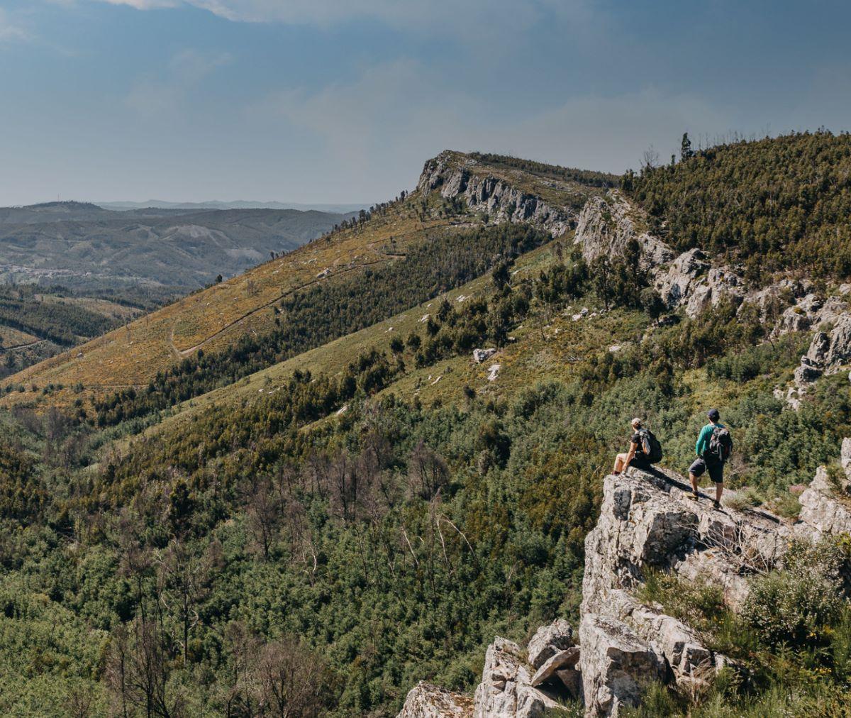 Esta zona resulta ideal para el senderismo y pasar el día disfrutando de la montaña.