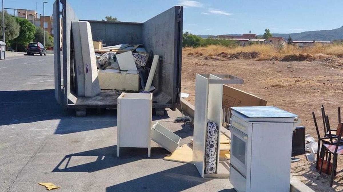 La caja de El Palmar está en la avenida de Los Rosales. | L.O.