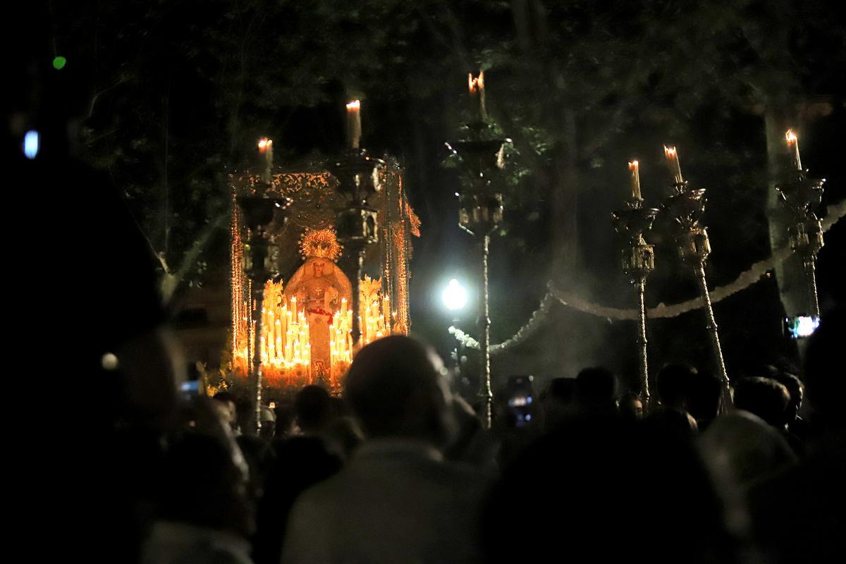 Triunfal regreso de la Paz y Esperanza a Capuchinos